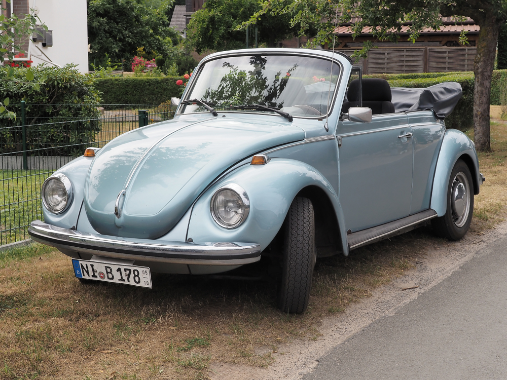 VW Käfer Cabrio.jpg