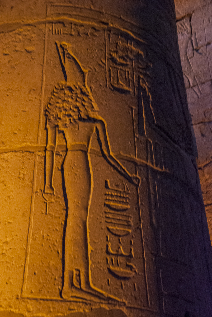 Wandschnitzerei Luxor4.jpg