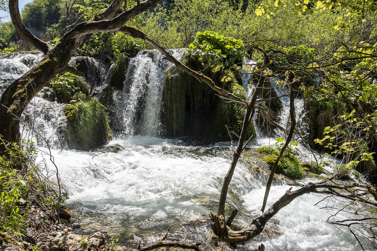 Wasserfälle Plitwicer Seen4.jpg