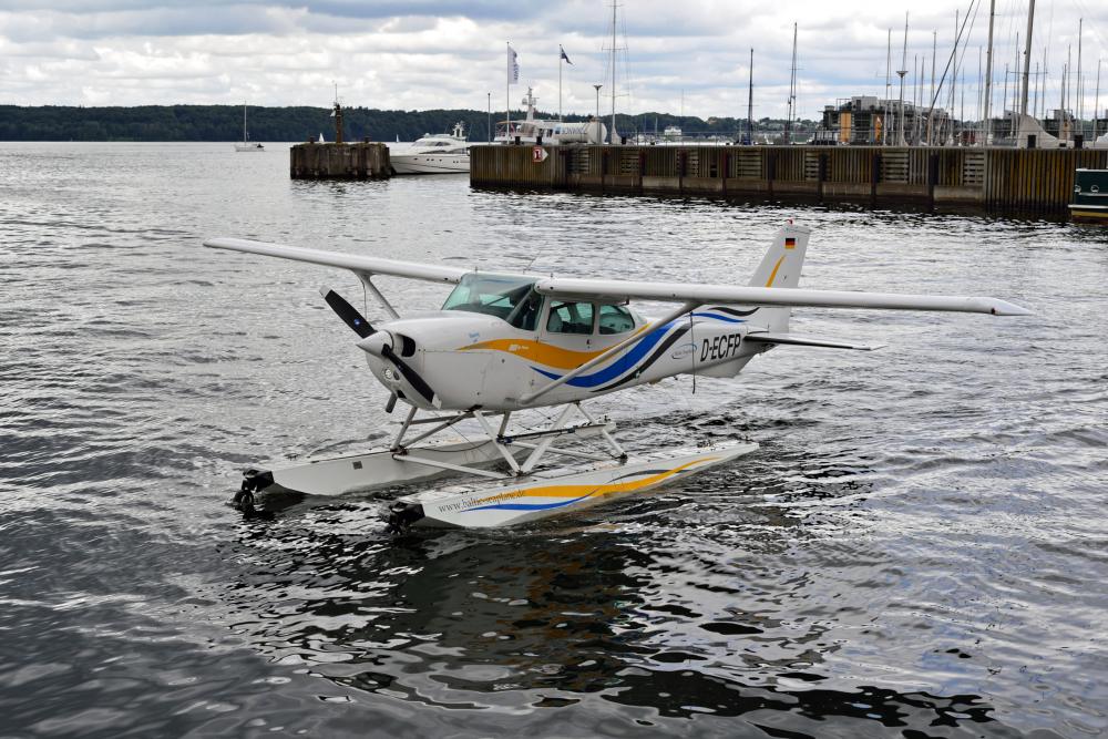 Wasserflugzeug.jpg