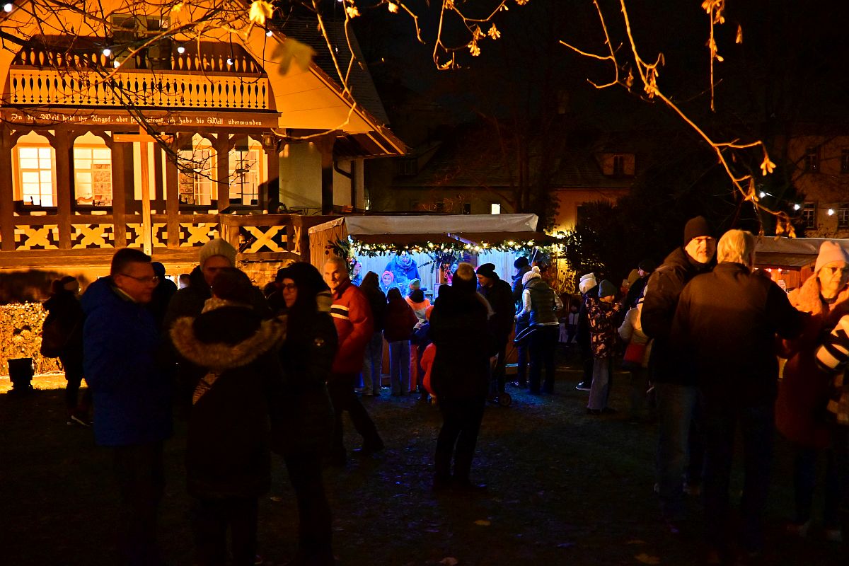 Weihnachtsmarkt am Kernerhaus.jpg