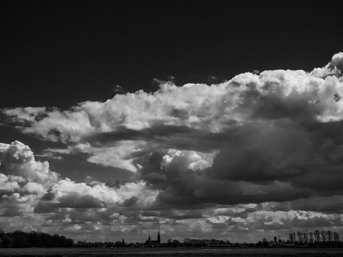 Wolken über Kevelaer  b P4170067