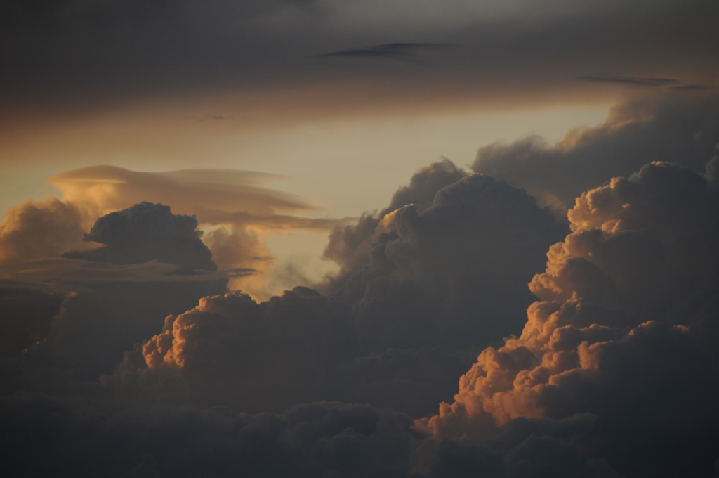 Wolken im Abendlicht