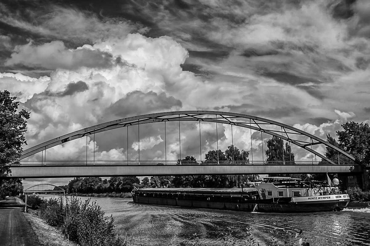 Wolkenbrücke-1.jpg