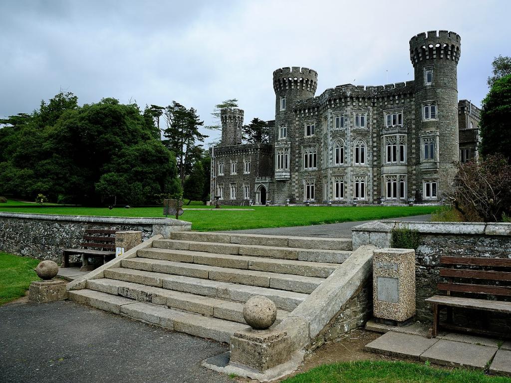 X 0003 Irland 2011 postcard Johnstown Castle