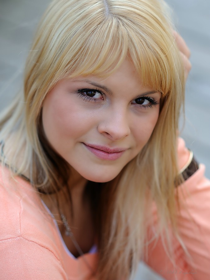 X Sandra