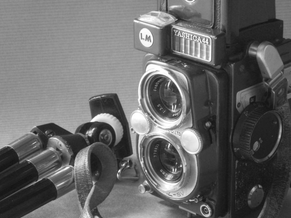 Yashica44