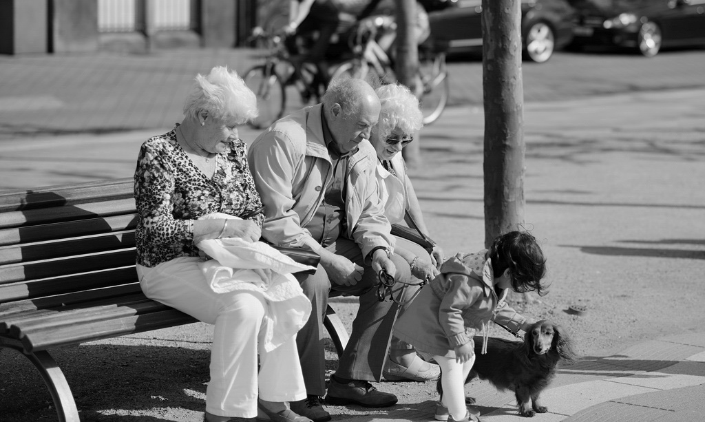 Young and old @ Rheinuferpromenade Düsseldorf 2013