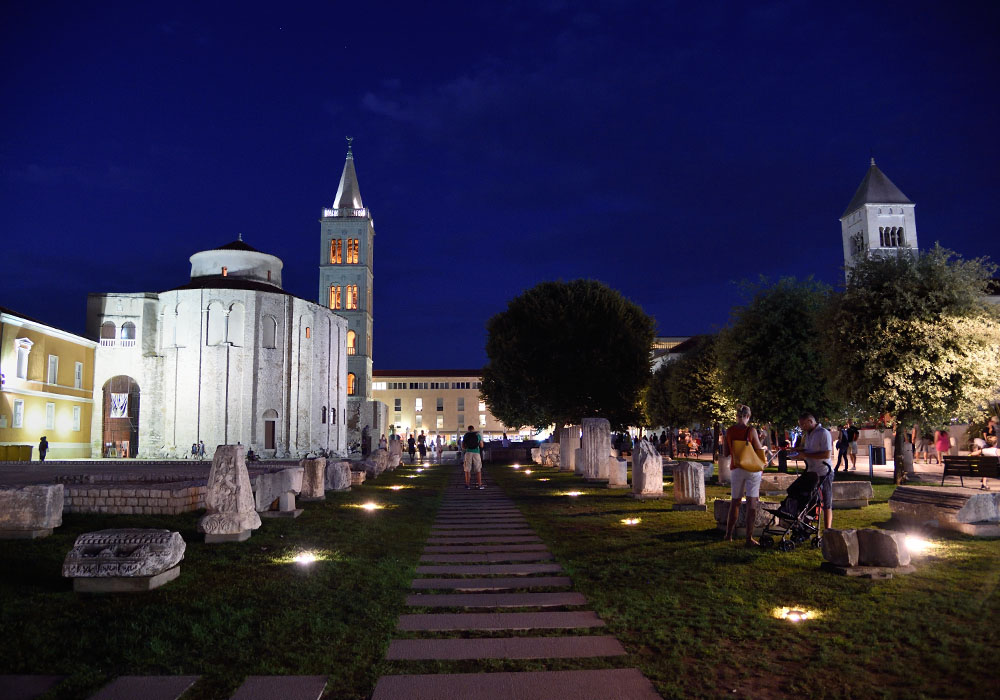 Zadar, Kirche blaue Stunde