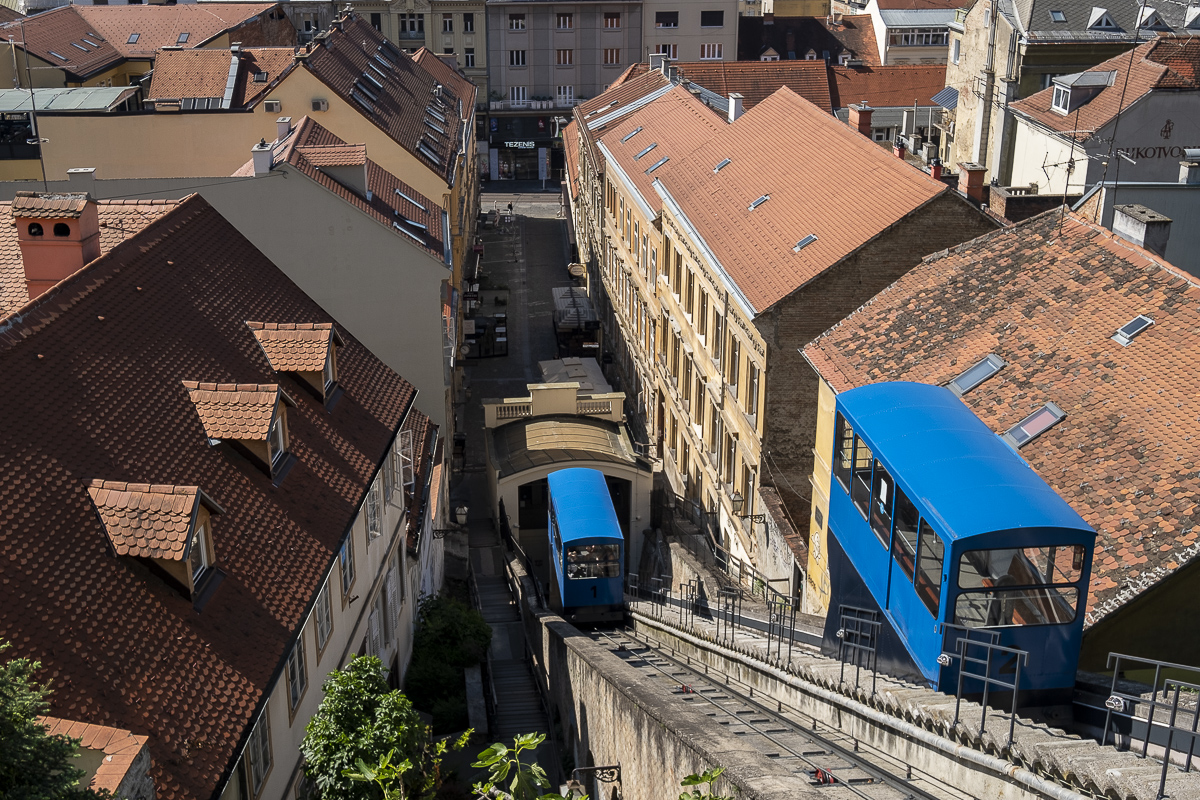 Zagreb Standseilbahn.jpg