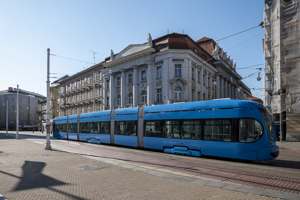 Zagreb Straßenbahn.jpg