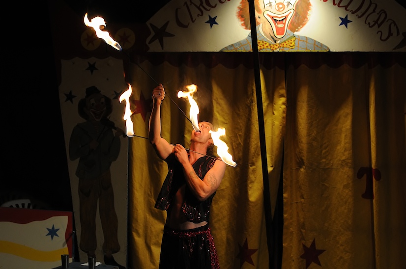 Zirkus Feuer