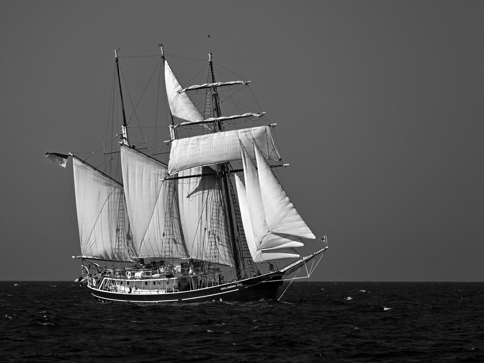 20250813-170200bw-2k.jpg