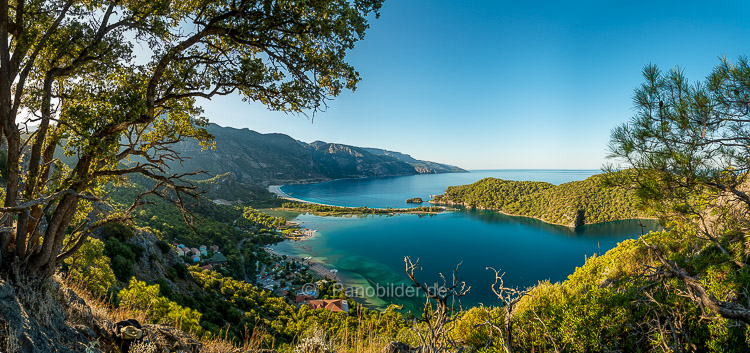 D81_9646_pano_oelideniz_meer_kueste_berg-.jpg