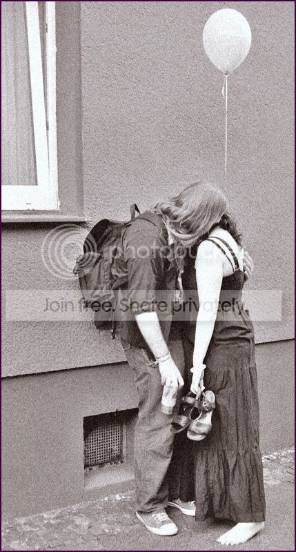 comp_Street-Kiss.jpg