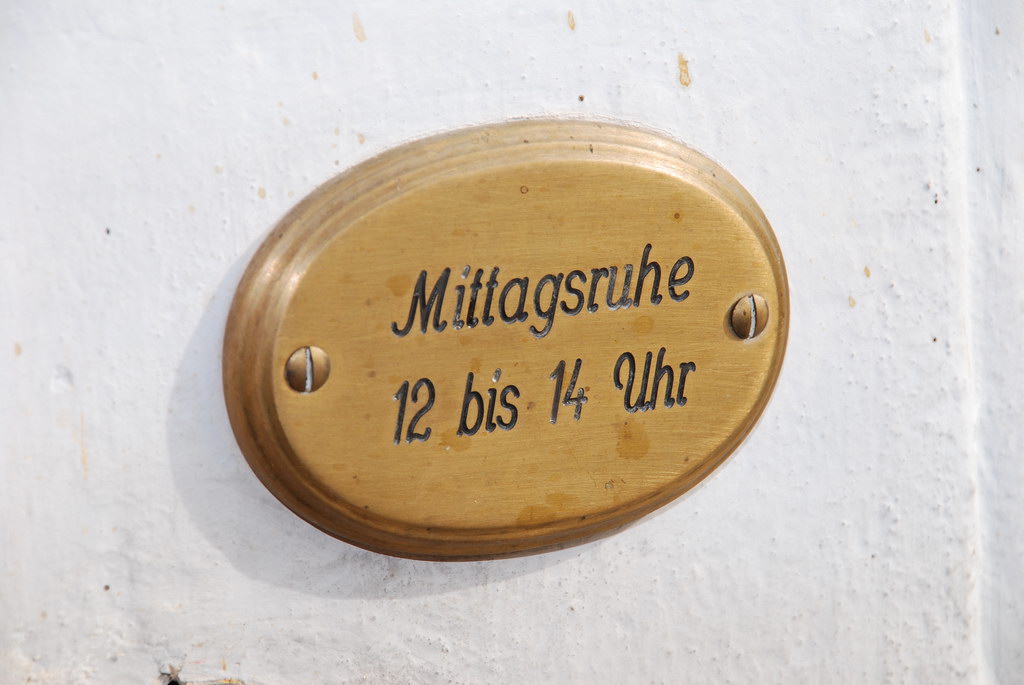 MITTAGSRUHE.JPG