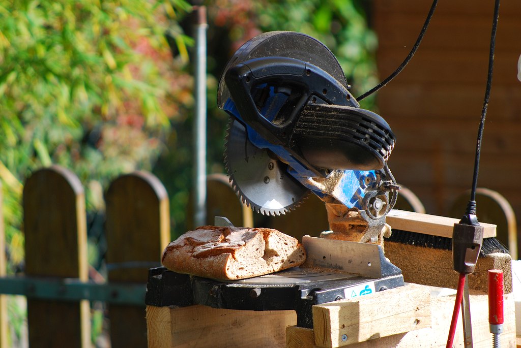 brotkreissaege.jpg