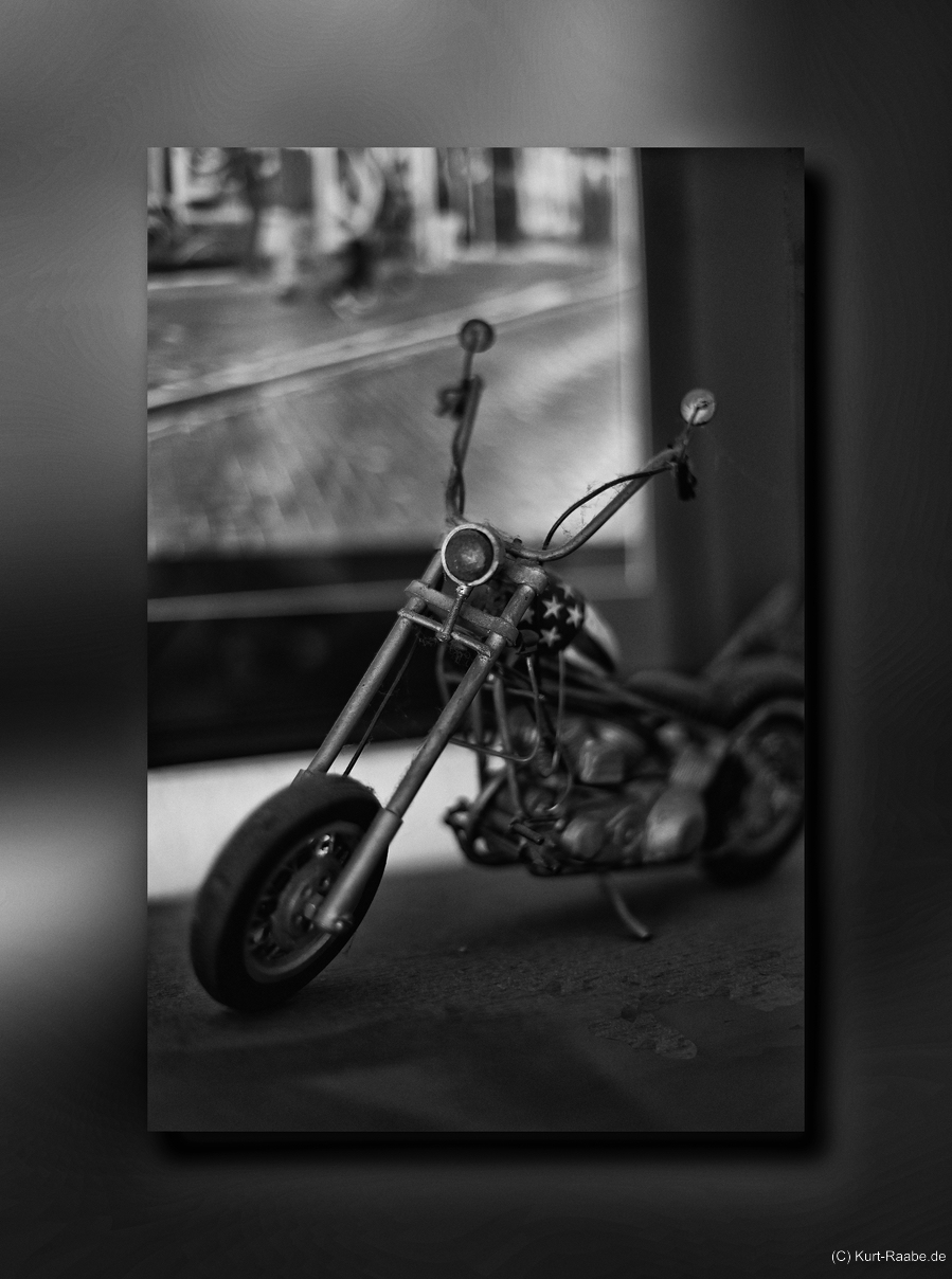 C-Kurt-Raabe.defx_frame_blur_7516_sw.jpg