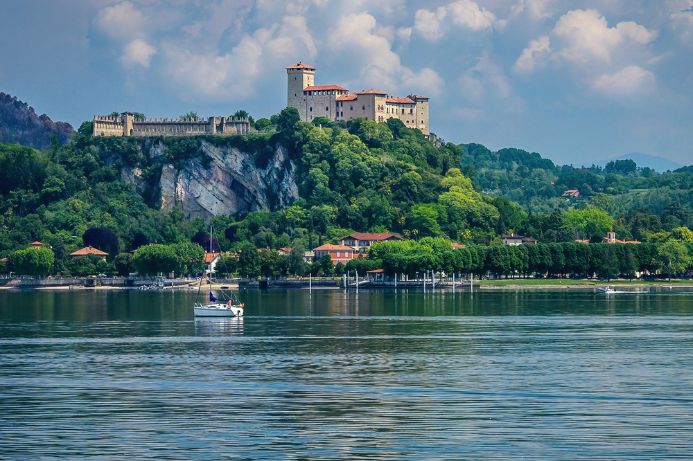 43727102ou.jpg