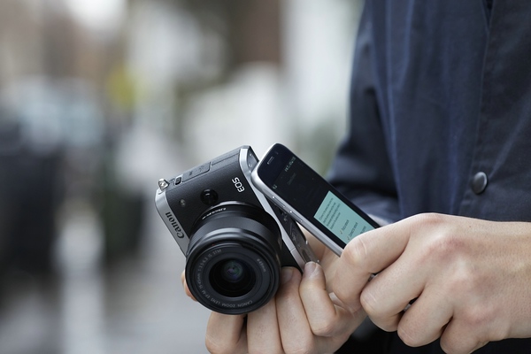 k_EOS-M6_Lifestyle_08.jpg