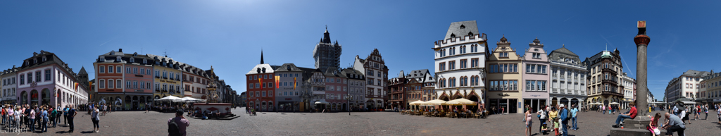 RWN_1055_Marktplatz_Trier_stitch-2.jpg