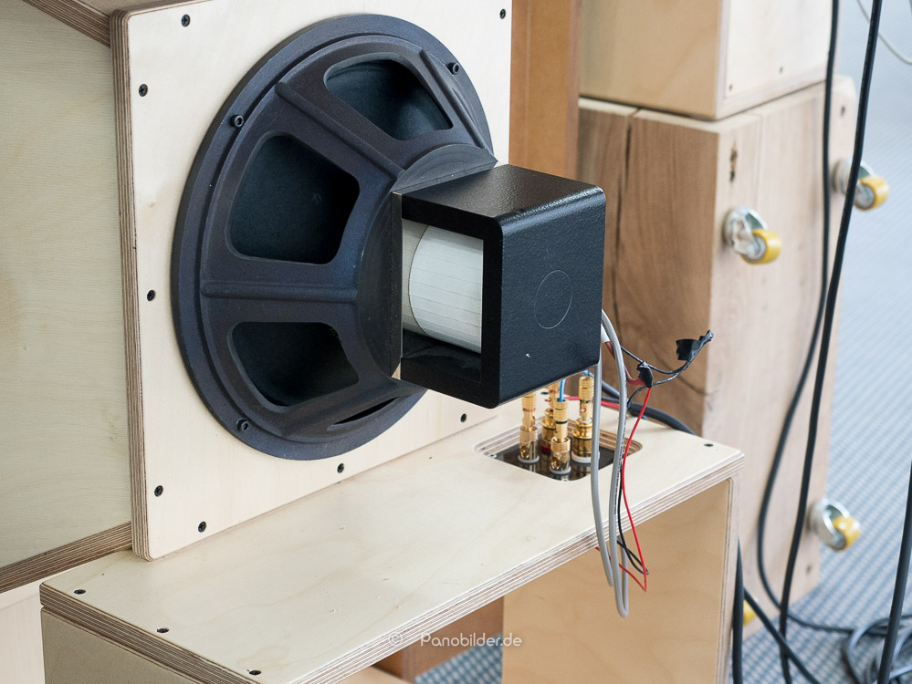 hornspeaker-and-tubeamps-PEN06085.jpg