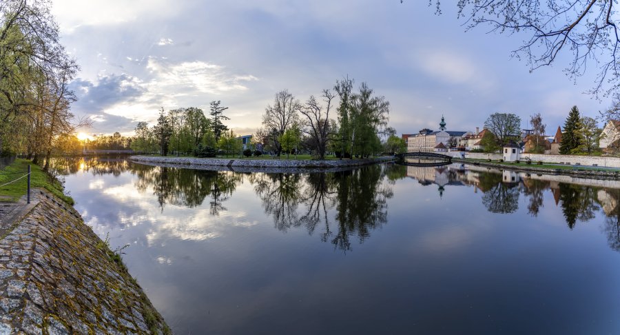 220503_195336-Pano.jpg