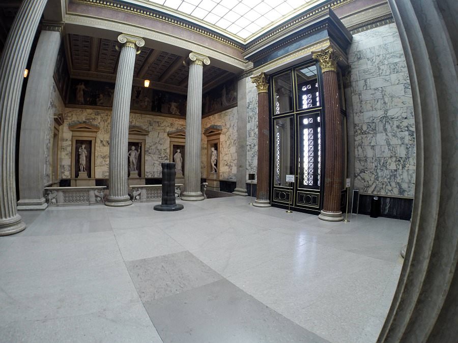 parlament14_04.jpg