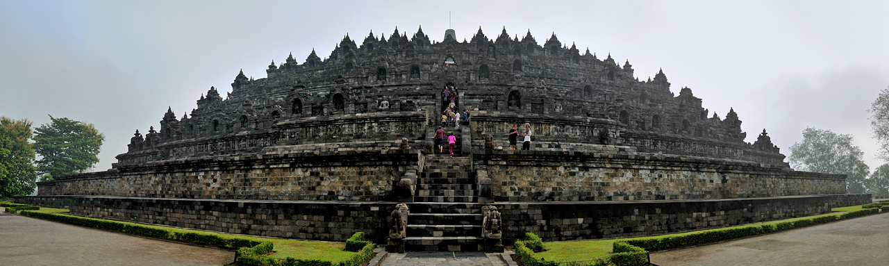 Panorama_Borobudur_web.jpg
