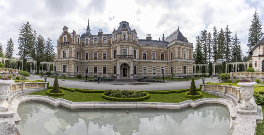 230507_113042-Pano.jpg