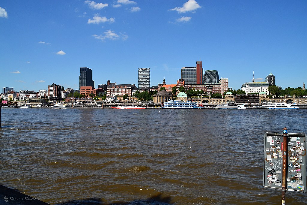 18310737214_520ab949c2_b.jpg