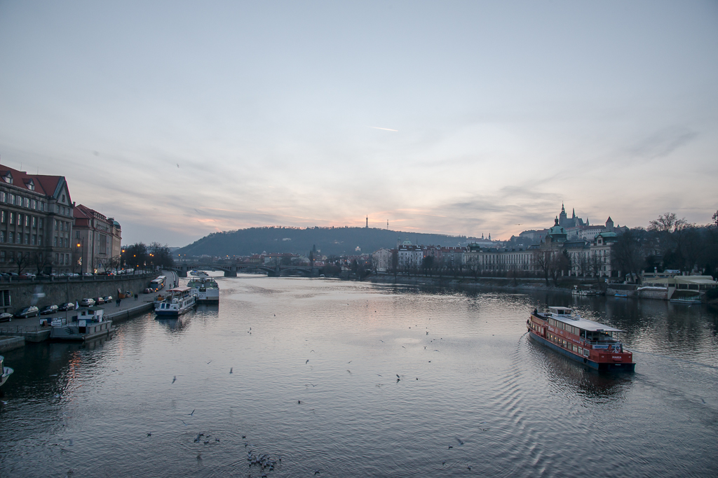 02-Prag.jpg