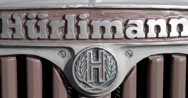 www.huerlimann-tractors.com