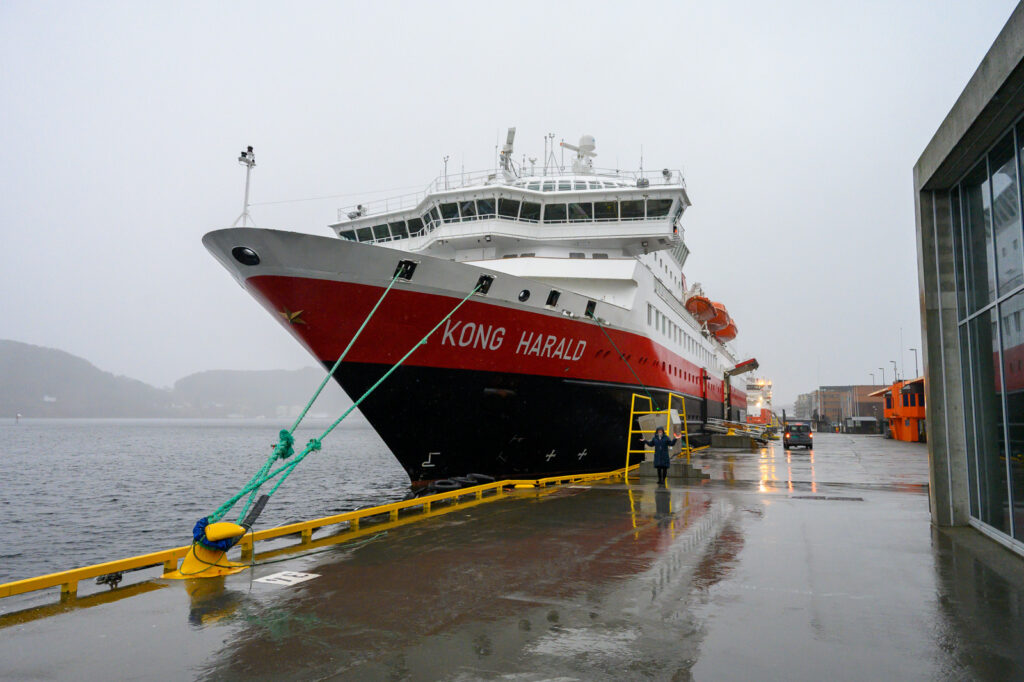 MS Kong Harald im Regen MS Kong Harald im Regen